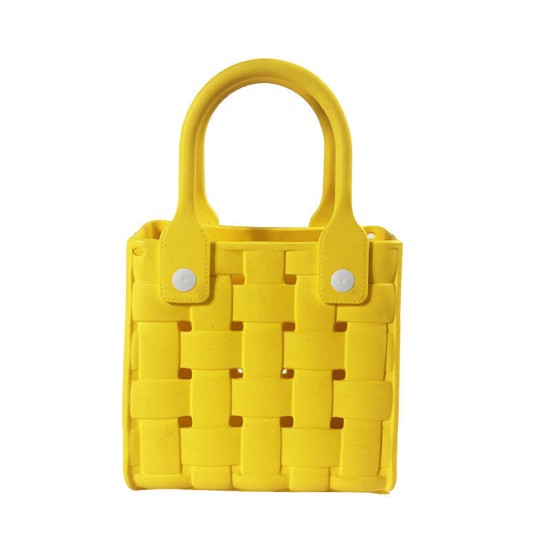 Light Luxury Minority High-grade Shoulder Woven Beach Portable Messenger Bag